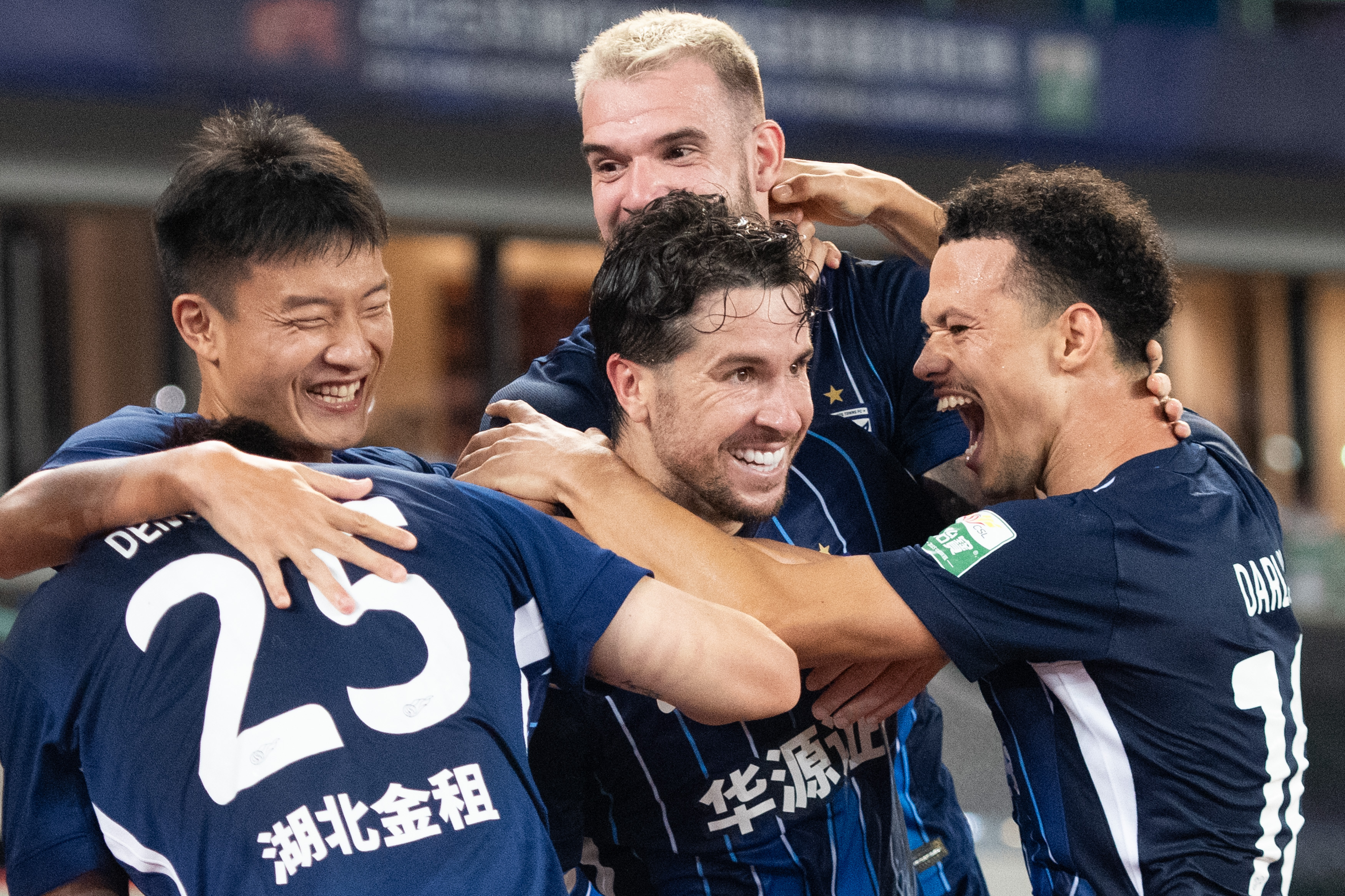 爱游戏中国武汉三镇国际比赛日止住颓势，志在中超名次提升，引发热议，细节决定成败的简单介绍