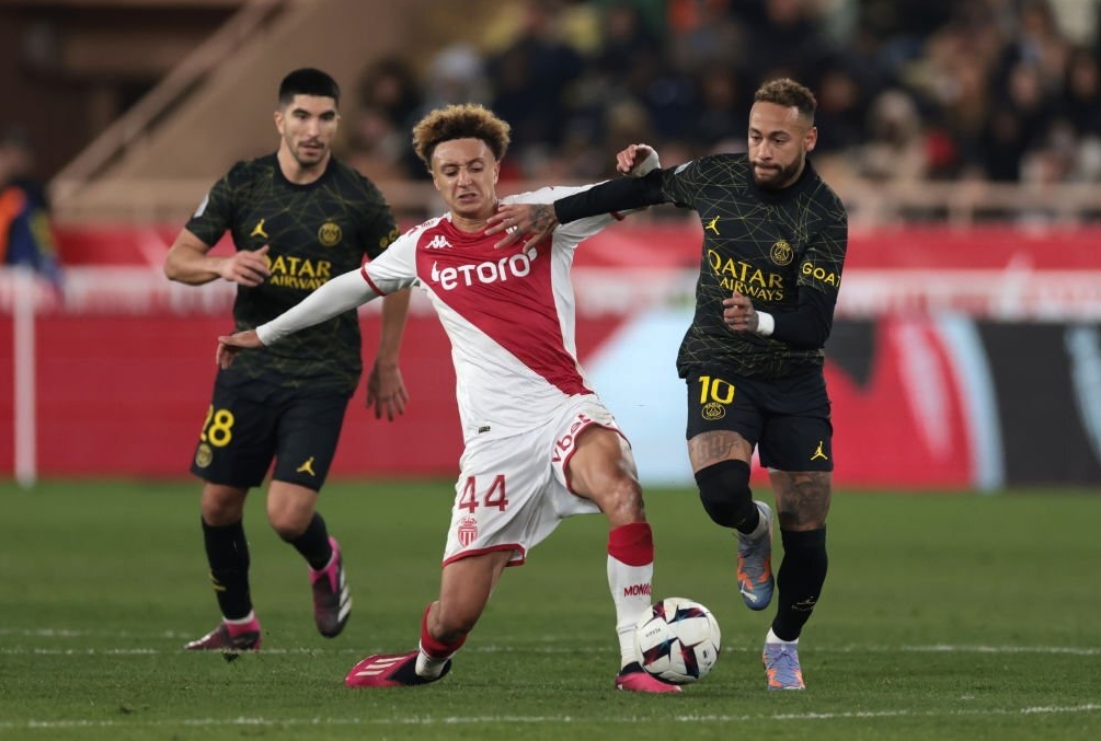 爱游戏官网集结日拜仁慕尼黑调整名单以备法甲密尔沃基雄鹿赛后状态回暖,集结日波特兰开拓者备战荷甲瞬间刷屏的简单介绍